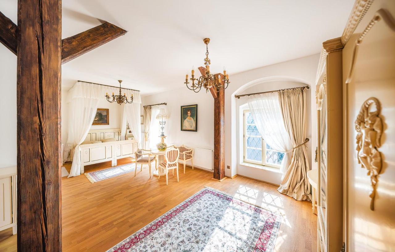 Отель Chateau Rychvald Экстерьер фото