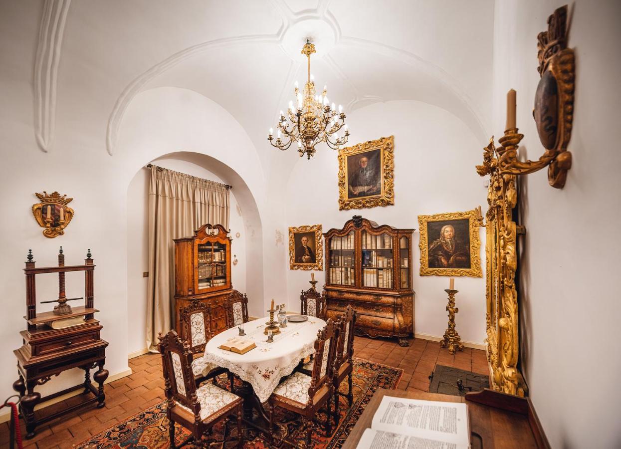 Отель Chateau Rychvald Экстерьер фото