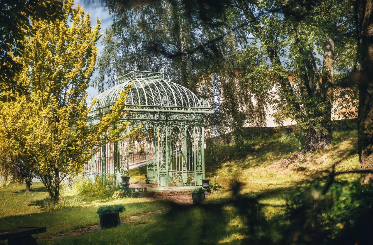 Отель Chateau Rychvald Экстерьер фото